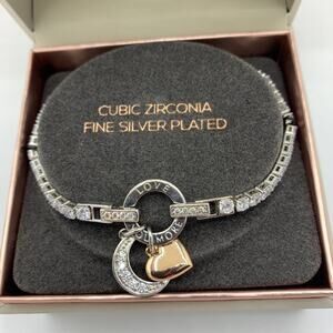 DOVETAIL bracelet. Fine silver plated. New‎ in box